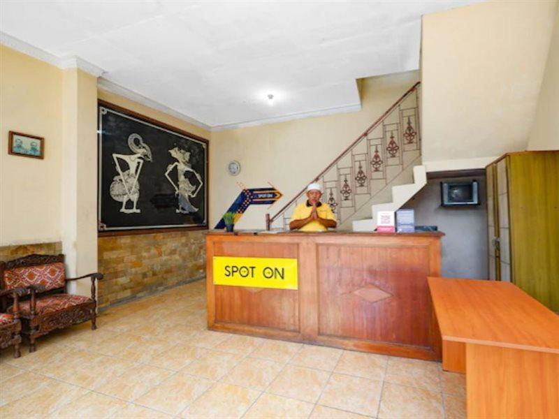 Spot On 2011 Hotel Mekar Sari Solo Exteriér fotografie