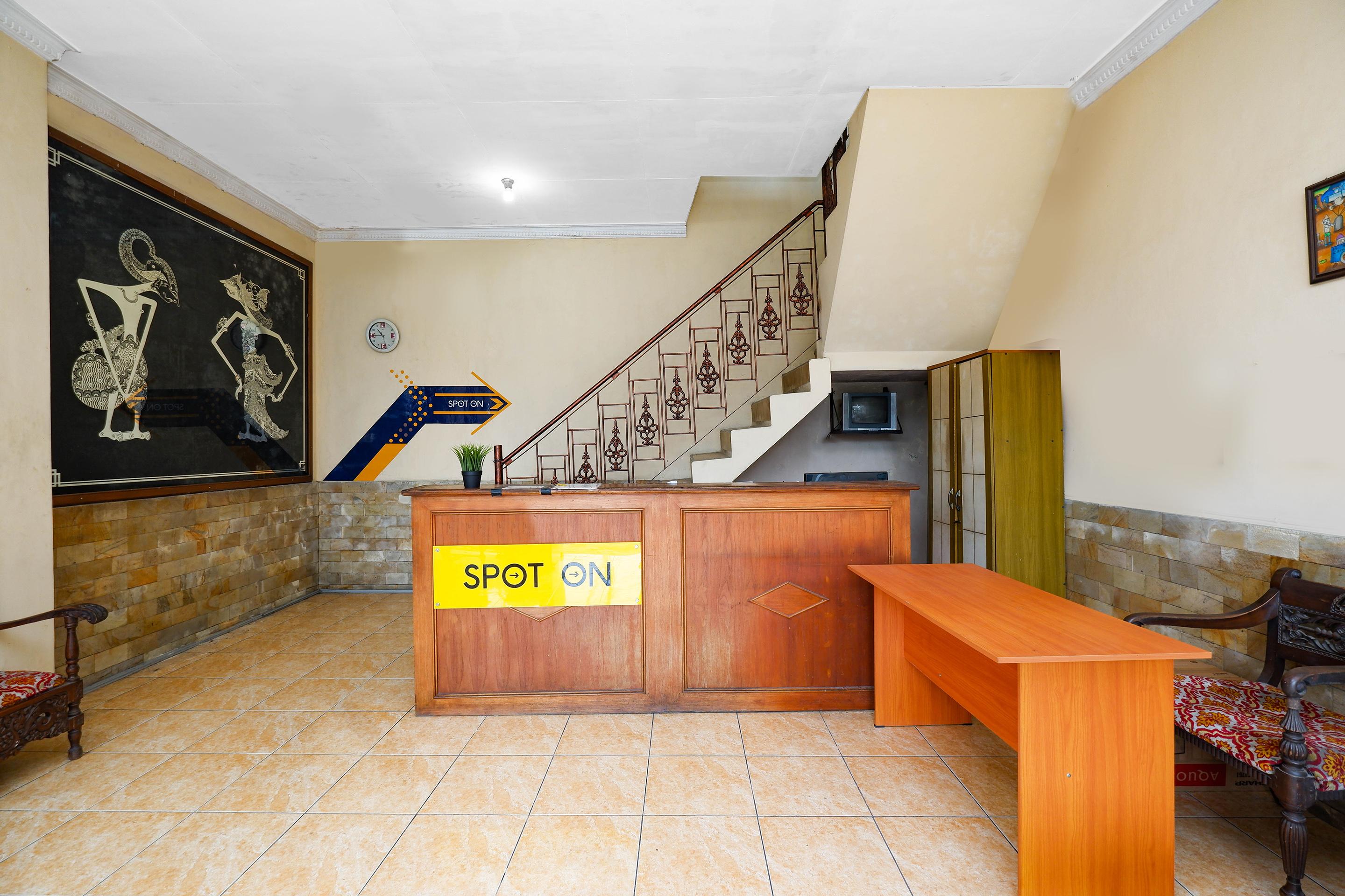Spot On 2011 Hotel Mekar Sari Solo Exteriér fotografie